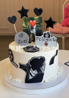 Tort Fotografia aparat fotograficzny 18 urodziny 